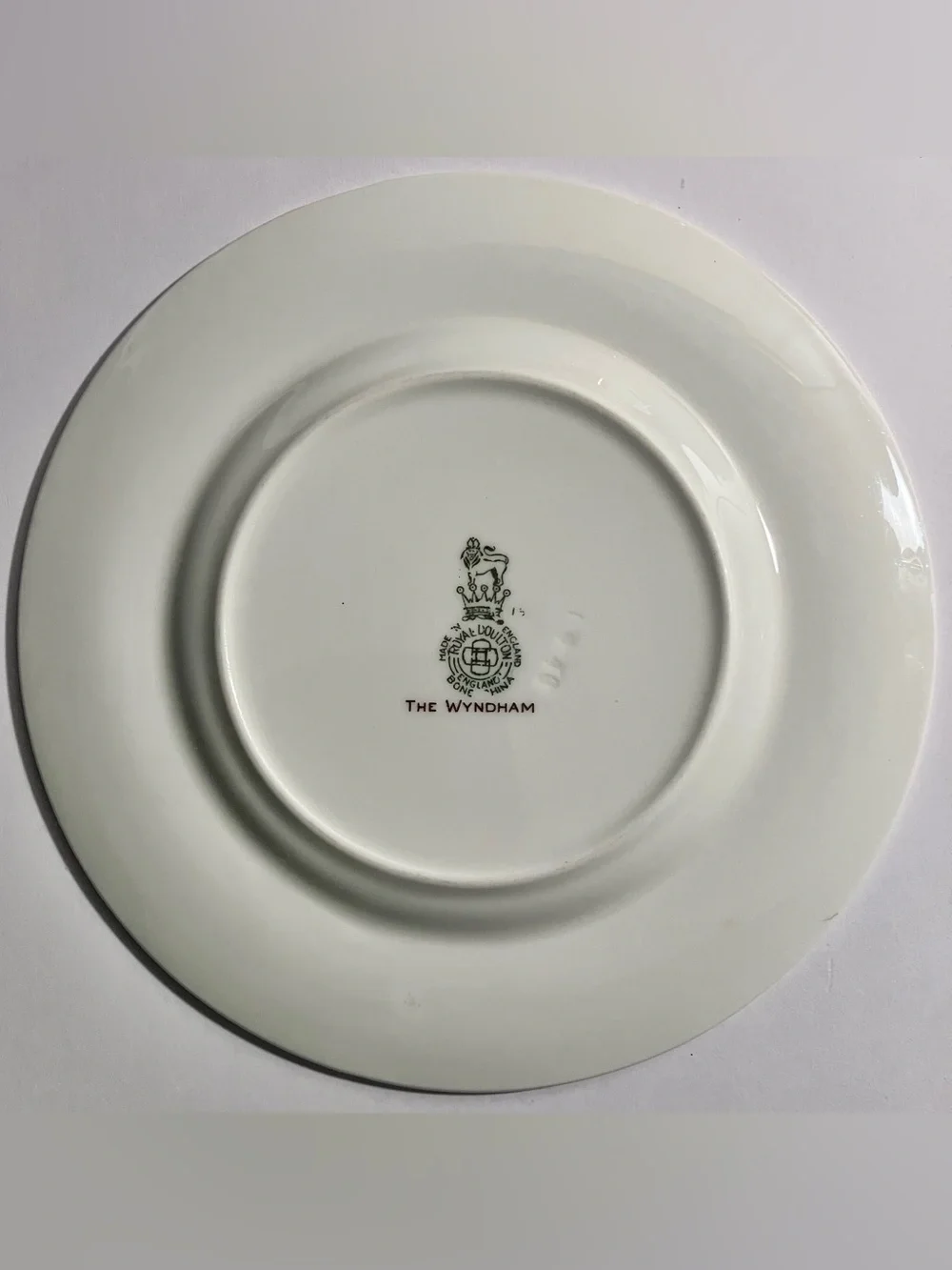 ROYAL DOULTON The Wyndham BREAD PLATE / Ultra Rare Pattern / DISCONTINUED 1940s